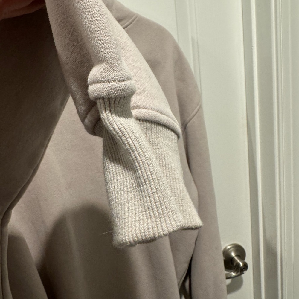 White Fox Hoodie Light Gray Size L/XL - Picture 6 of 14